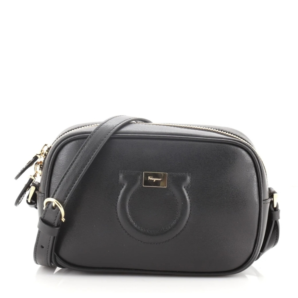 SOLD! Ferragamo Gancio City Camera Crossbody Bag - Picture 4 of 4
